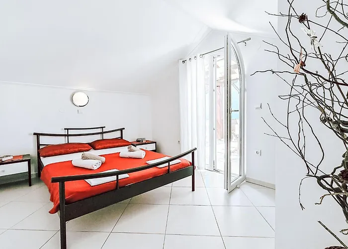 Apartman Mirjana-2 By Interhome