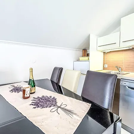 Apartament Mirjana-2 By Interhome *