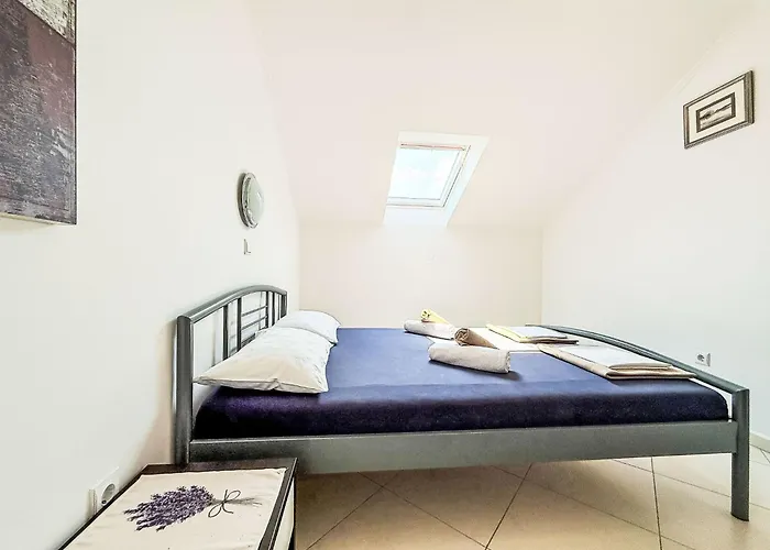 Mirjana-2 By Interhome * Vrsi